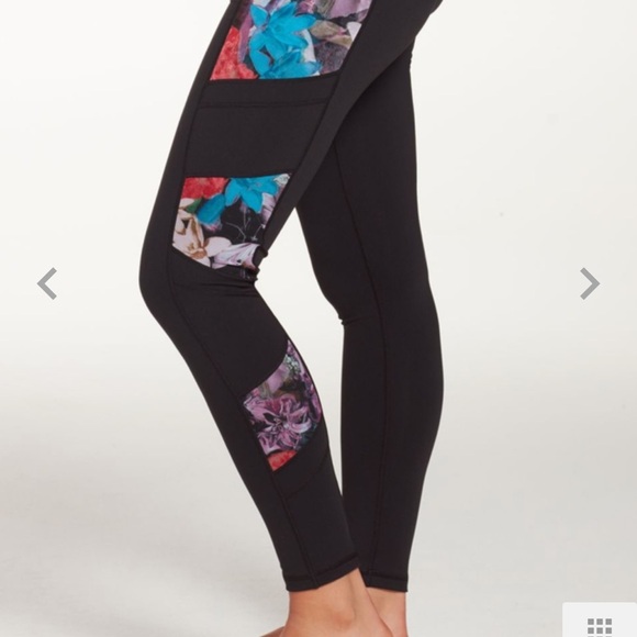 Calia by Carrie Underwood Leggings - Picture 1 of 6